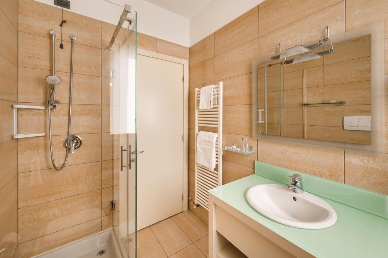 Hotel Cora Carate Brianza Ngoại thất bức ảnh