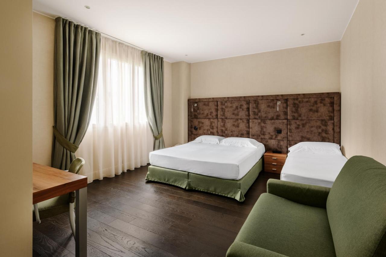 Hotel Cora Carate Brianza Ngoại thất bức ảnh
