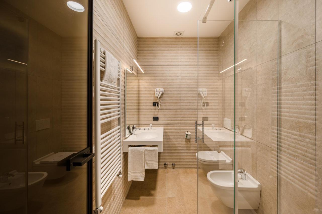 Hotel Cora Carate Brianza Ngoại thất bức ảnh