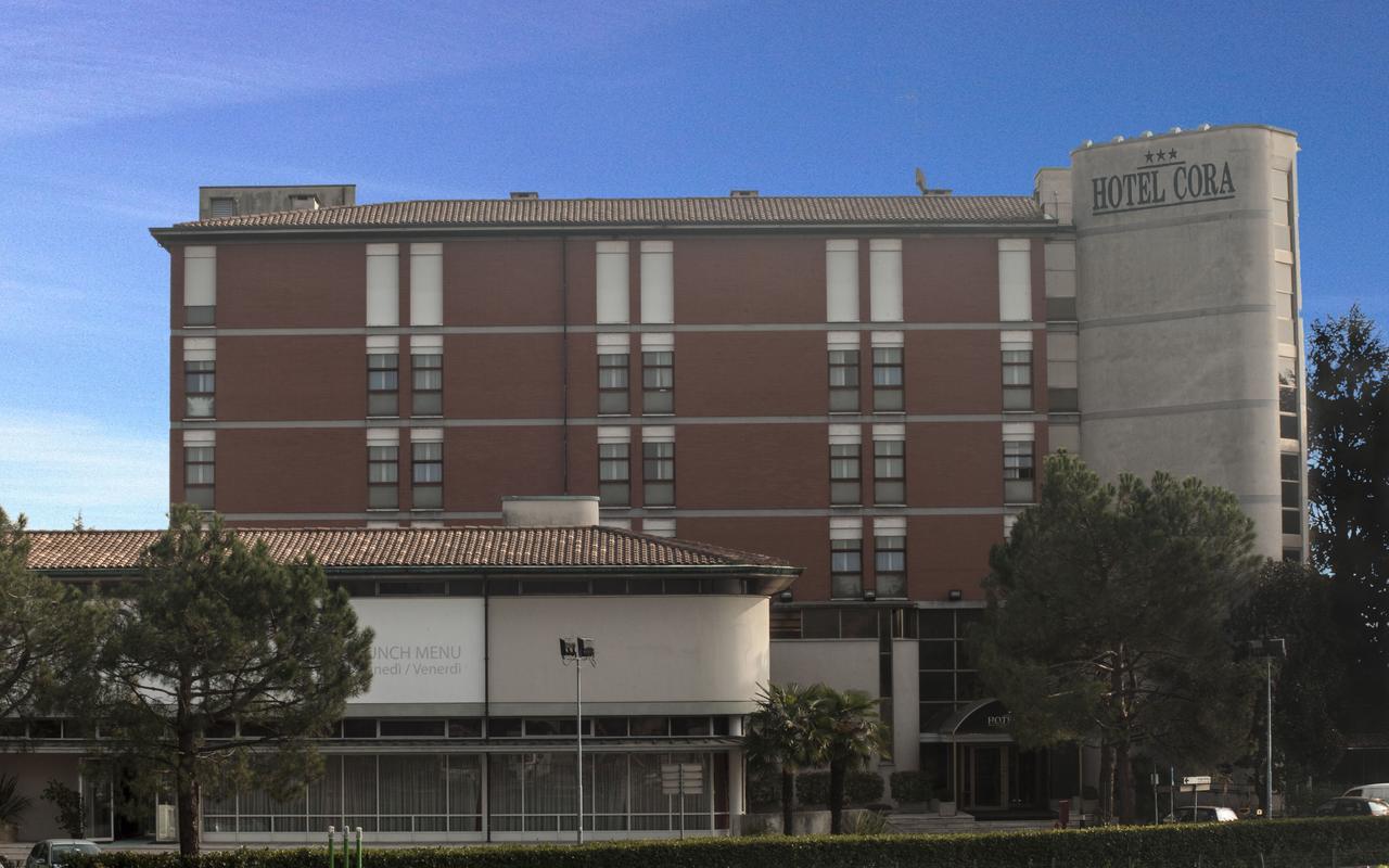 Hotel Cora Carate Brianza Ngoại thất bức ảnh