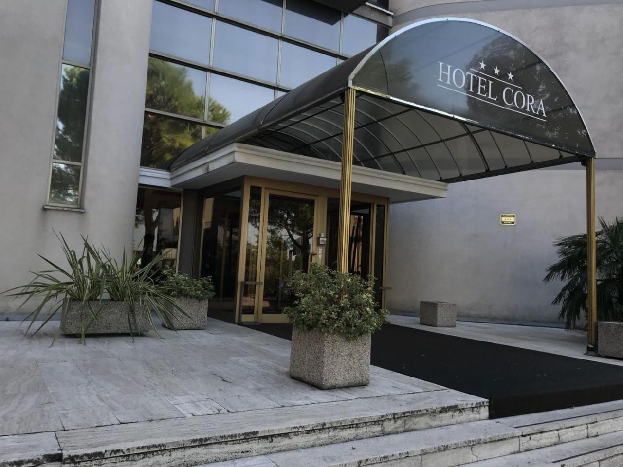 Hotel Cora Carate Brianza Ngoại thất bức ảnh
